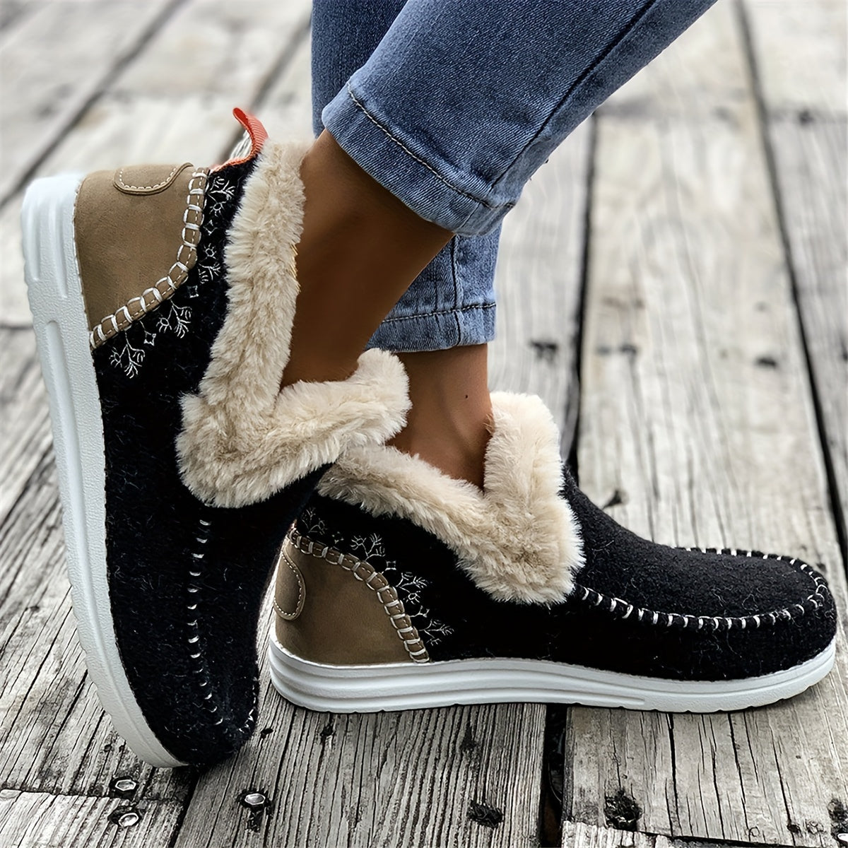 Cozy Winter Warmth Shoes - Plush Lined, Thermal Insulation, Slip-On Round Toe Outdoor Walking Shoes for Cold Weather