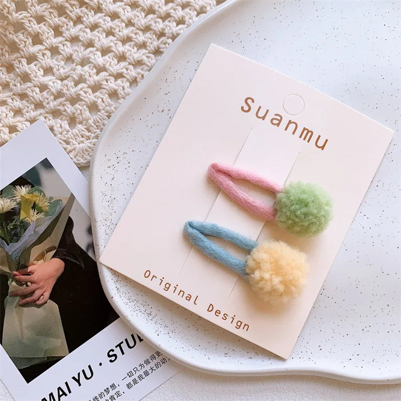2PCS Colorful Pompom Hair Clips for Girls – Cute Plush Ball Barrettes & Hairpins Accessories