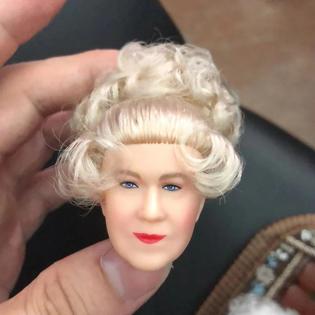 UK Queen Elizabeth II Doll Head – 1/6 Scale Figurine for Doll Body, Commemorative Model Gift