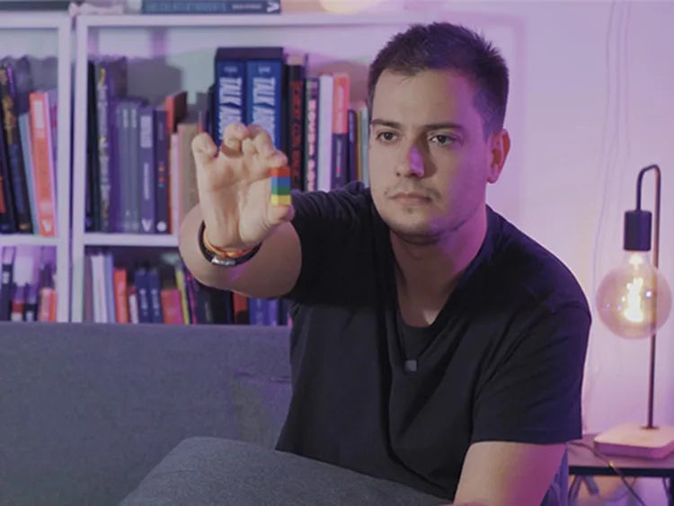 Color Prediction by Julio Montoro - Close-Up Magic & Mentalism Trick for Beginner Magicians
