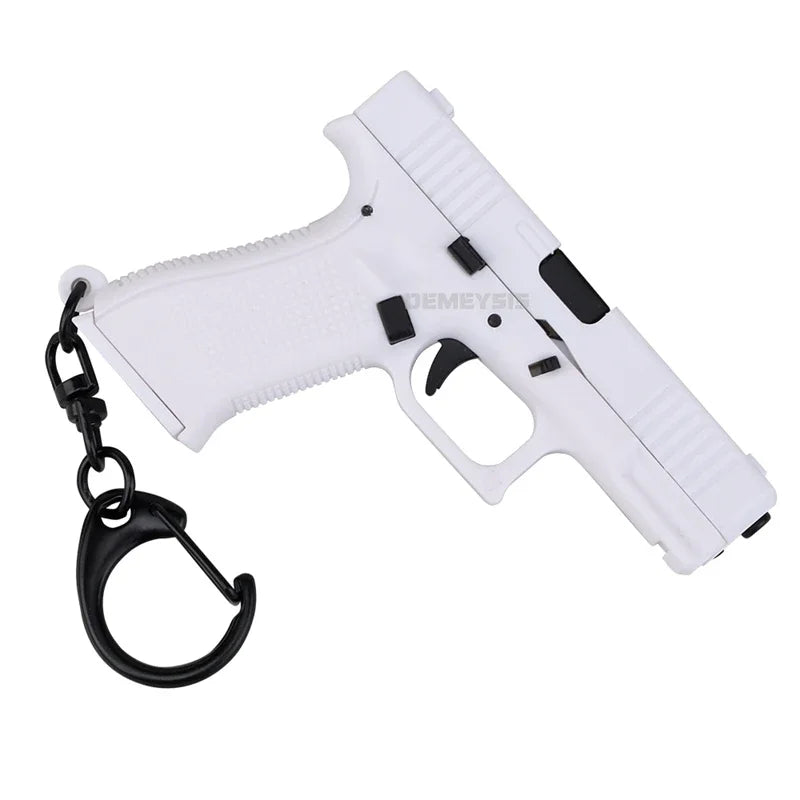 Mini G45 Pistol Keychain – Tactical Gun-Shaped Portable Keyring Toy