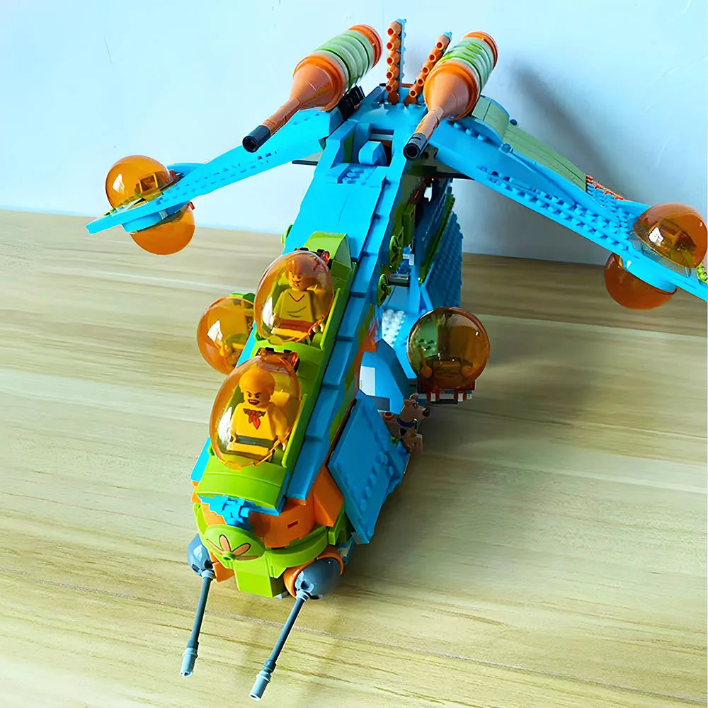 1116-Piece Space Patrol Gunship Building Blocks Set - MOC Sci-Fi Aircraft Model for Collectors & Fans