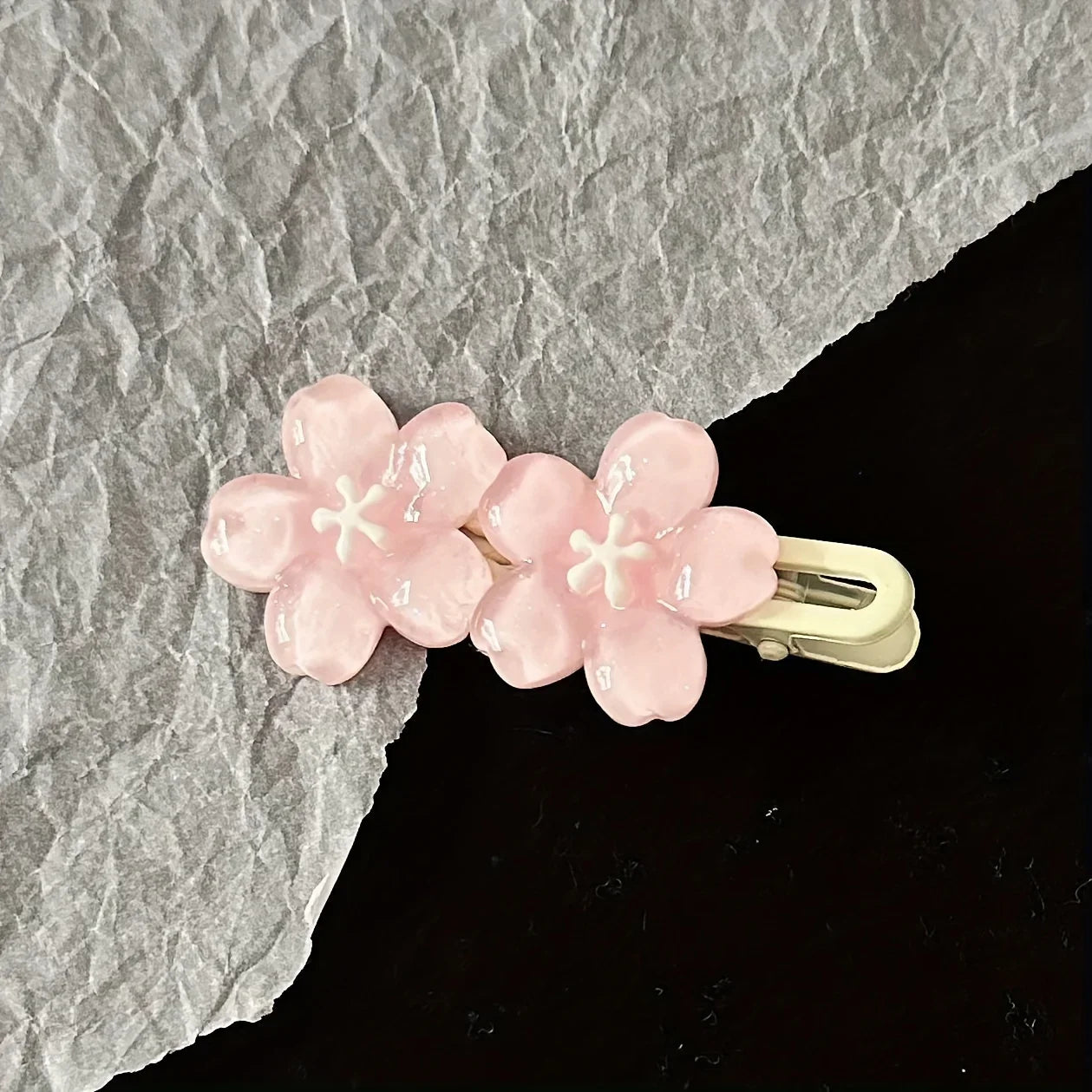 Five-Petal Colorful Duck Hair Clip - Cute Floral Pattern Women’s Hair Accessory