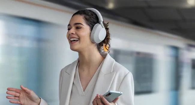Sony WH-1000XM5 Wireless Noise Cancelling Headphones – Foldable Bluetooth Earphones with Bass Stereo Sound for Gaming & Business