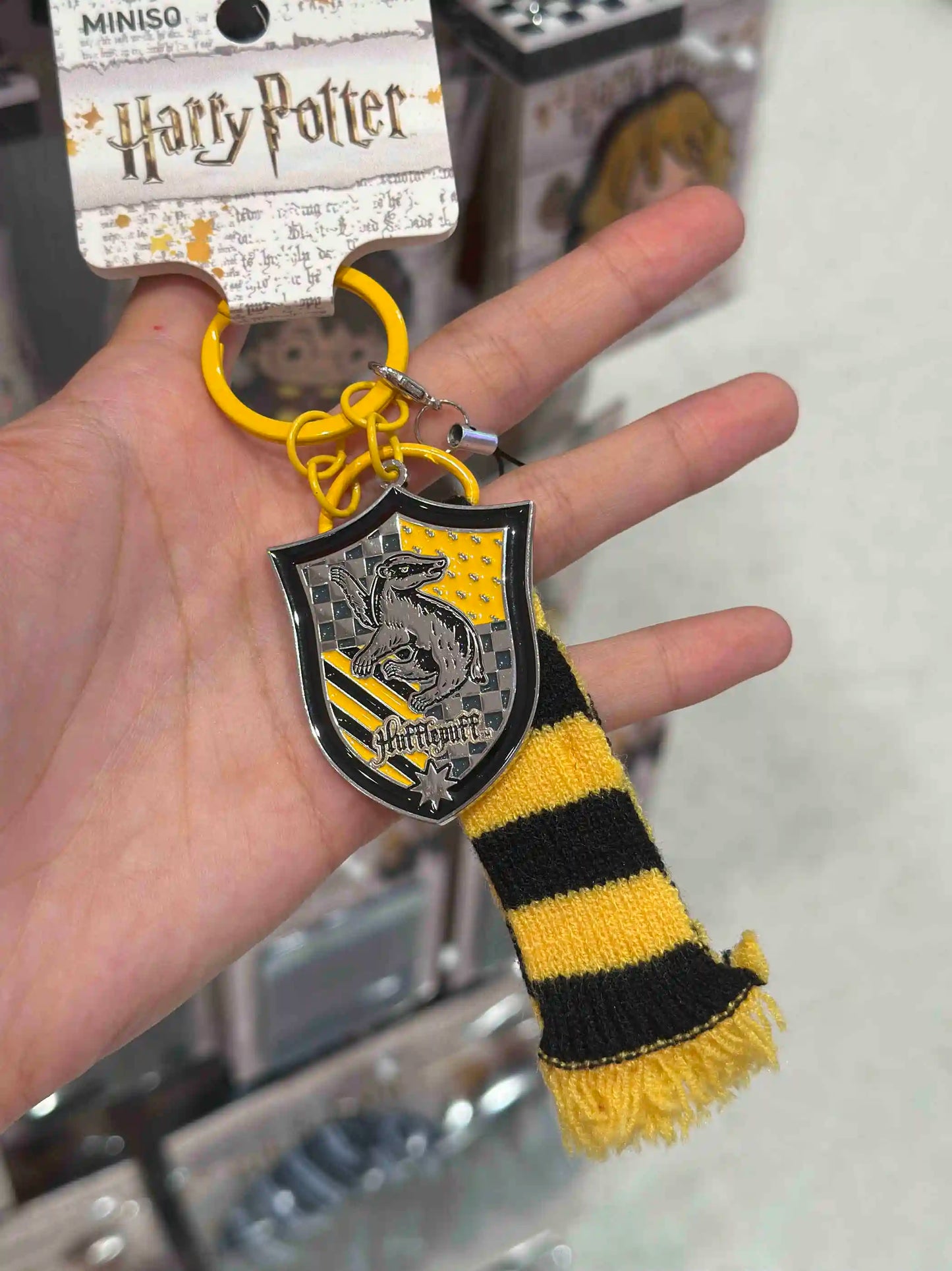 Original Harry Potter Gryffindor Scarf Keychain – Preppy Style Mobile Chain Bag Ornament Gift