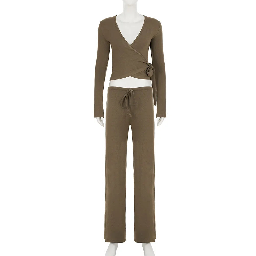 Apprabant Women’s Casual Fashion Set – Drawstring High-Waist Trousers with Plush Loose Pants and Lace-Up Flared Sleeve V-Neck Top