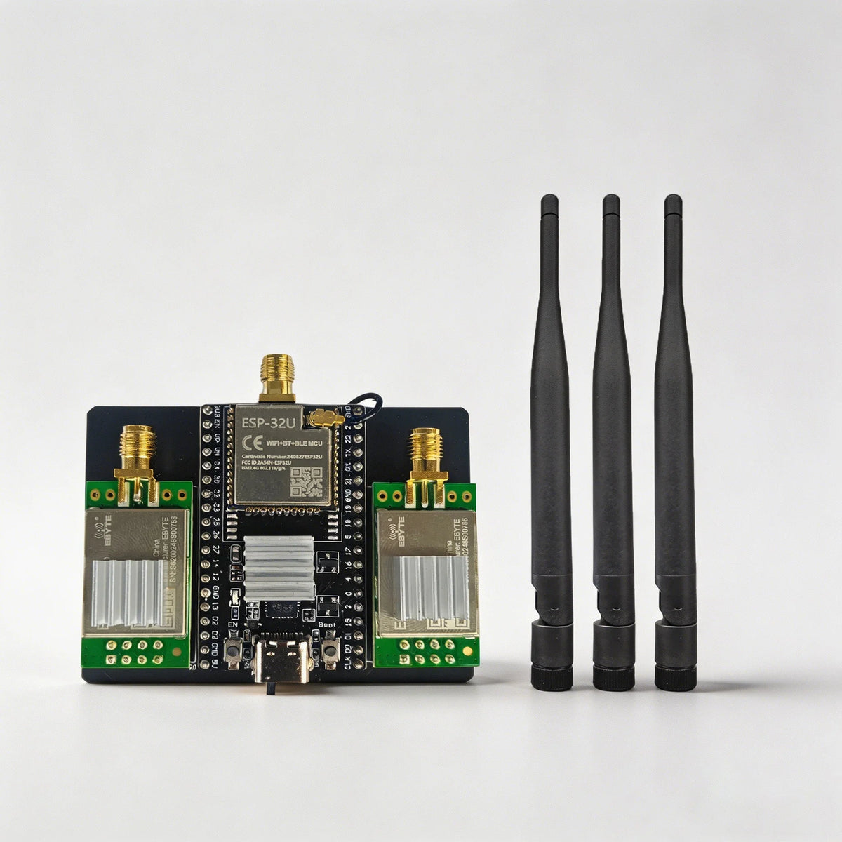 ESP32 DevKitC Development Board - 2.4GHz Wireless Bluetooth Module for IoT Projects