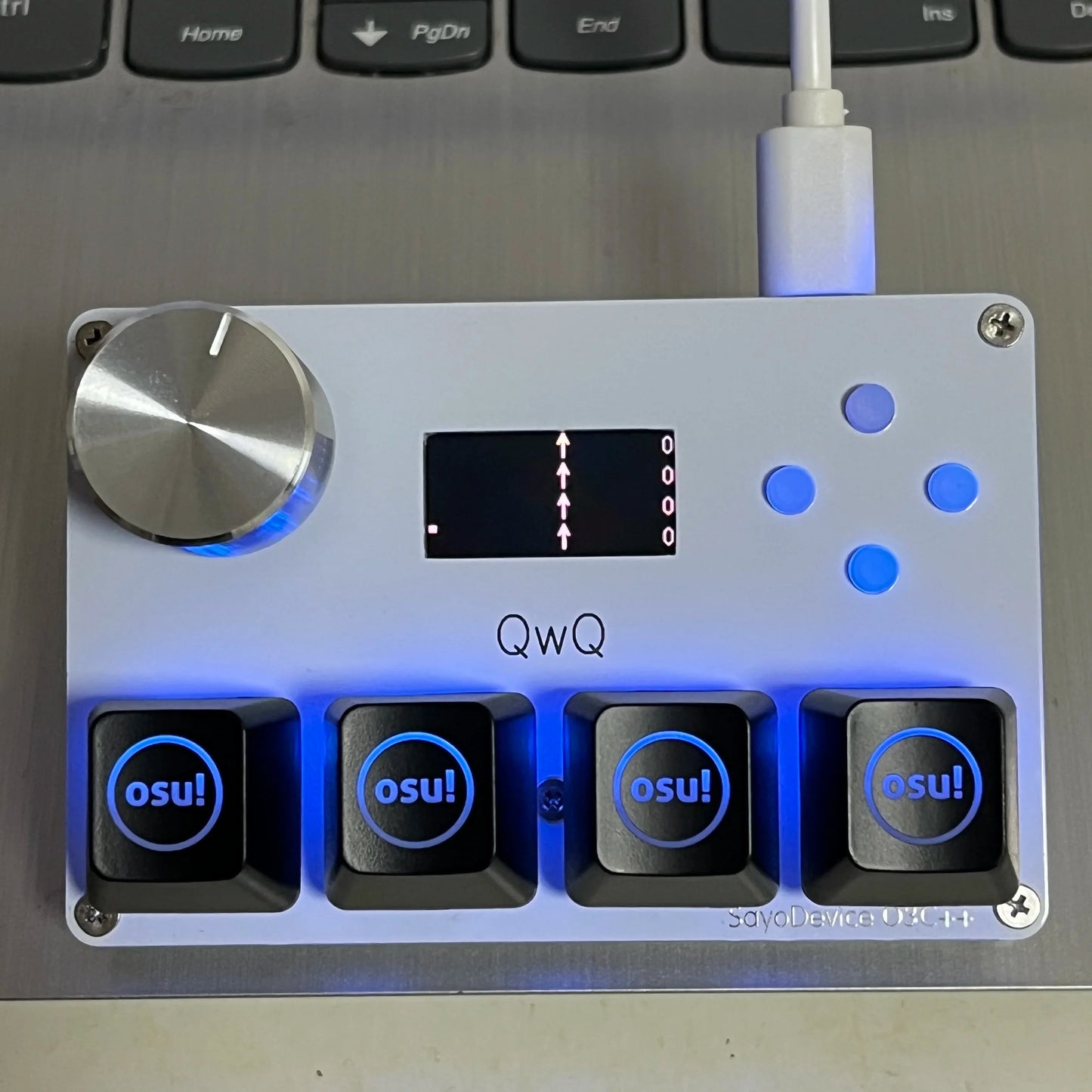 SayoDevice O3C++ OSU Rapid Trigger Keyboard – 4+4 Keys Magnetic Linear OUTEMU Pink Switches with Knob & Screen Shortcut