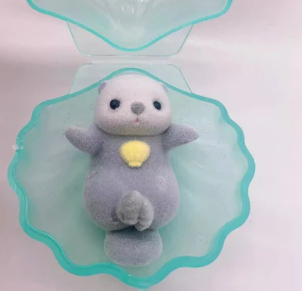 Yell World Shell Capsule Toy | Kawaii Fluffy Sea Otter Gasha Ornament Figure