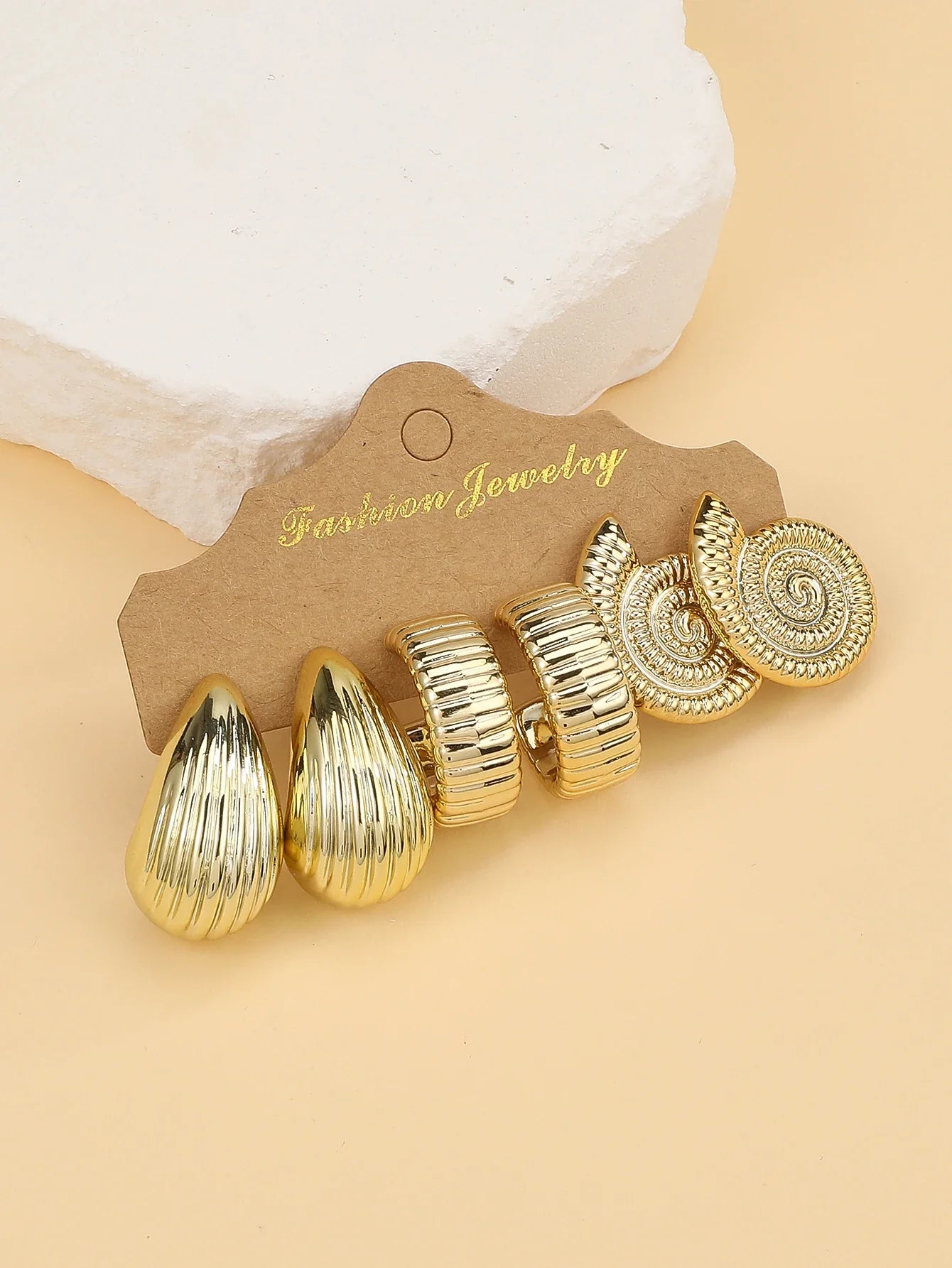 3–6 Pair Fashion Earrings Set – Gold Starfish, Seashell, Water Drop & C-Shape Textured Earrings for Travel & Vacation Style Jewelry