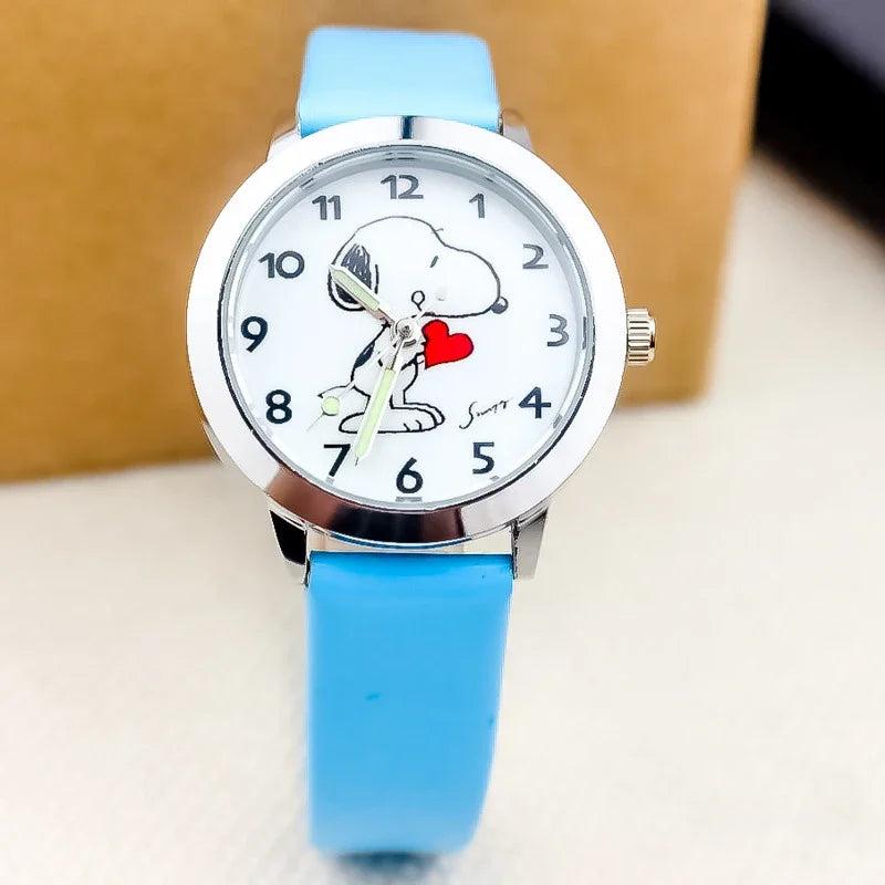 Cute Snoopy Kids Quartz Watch — Kawaii Anime Wristwatch with Colorful Luminous Hands, Fashionable Gift for Boys