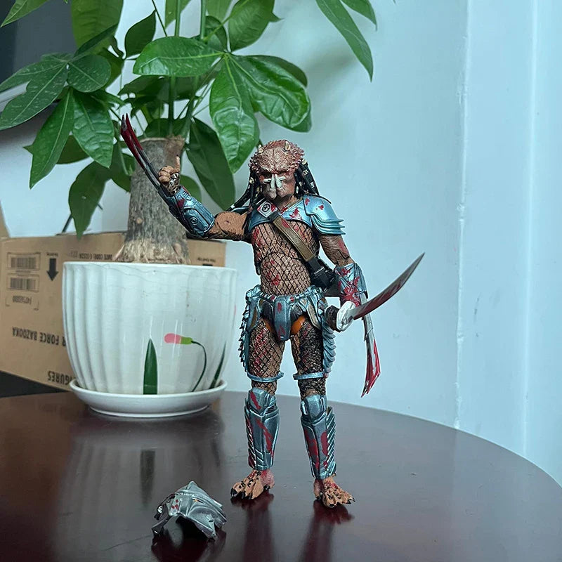 Alien vs Predator Elder Predator Action Figure – Machiko Noguchi Model Collectible for Birthday Gifts