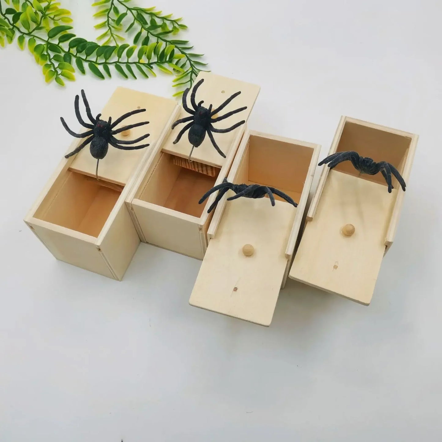 Trick Spider Wooden Scare Box – Funny Hidden Prank Toy for Friends, Office & Fun Games