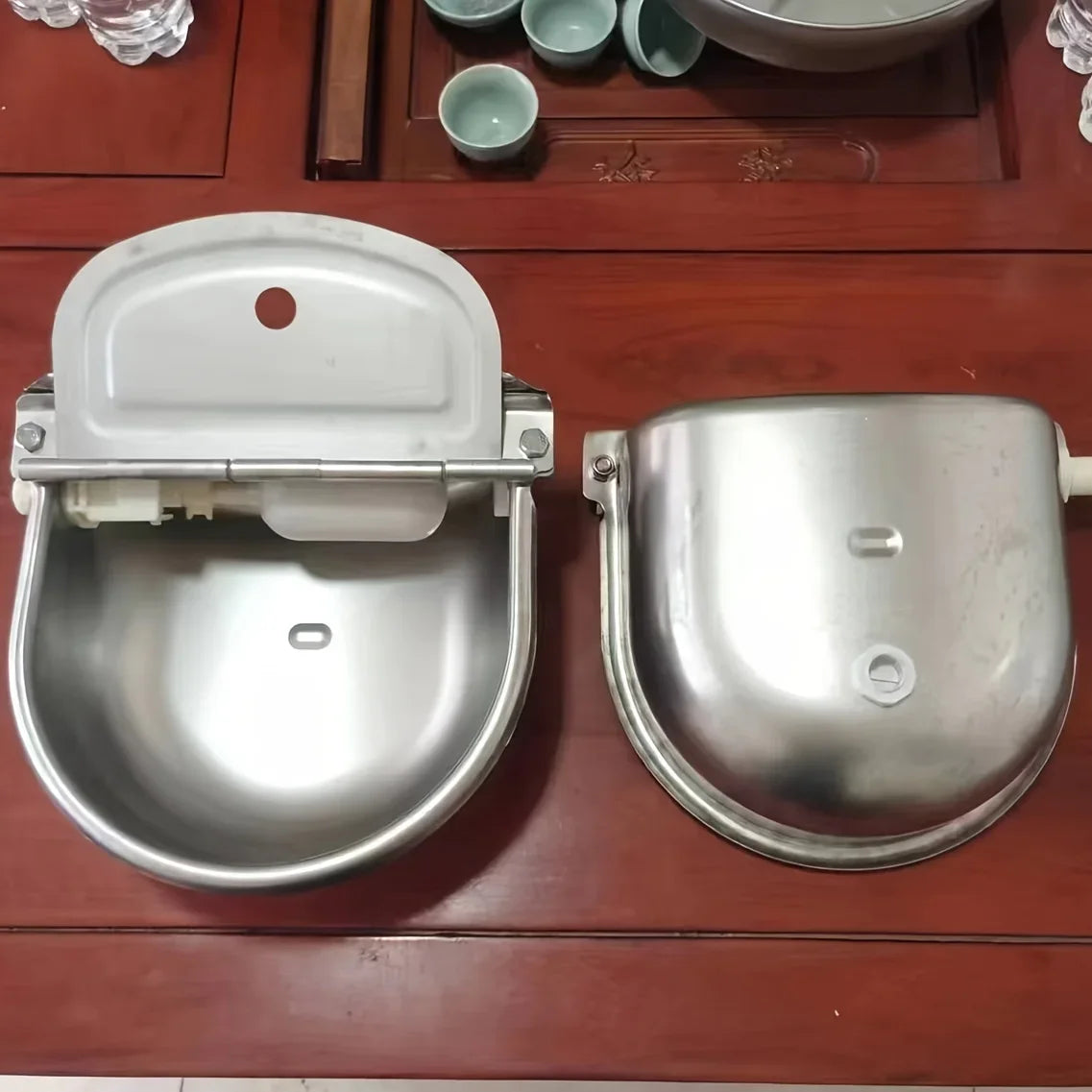 Damaly Automatic Pet Water Dispenser - Gravity-Fed Dog & Cat Drinking Bowl with Easy-Clean Reservoir