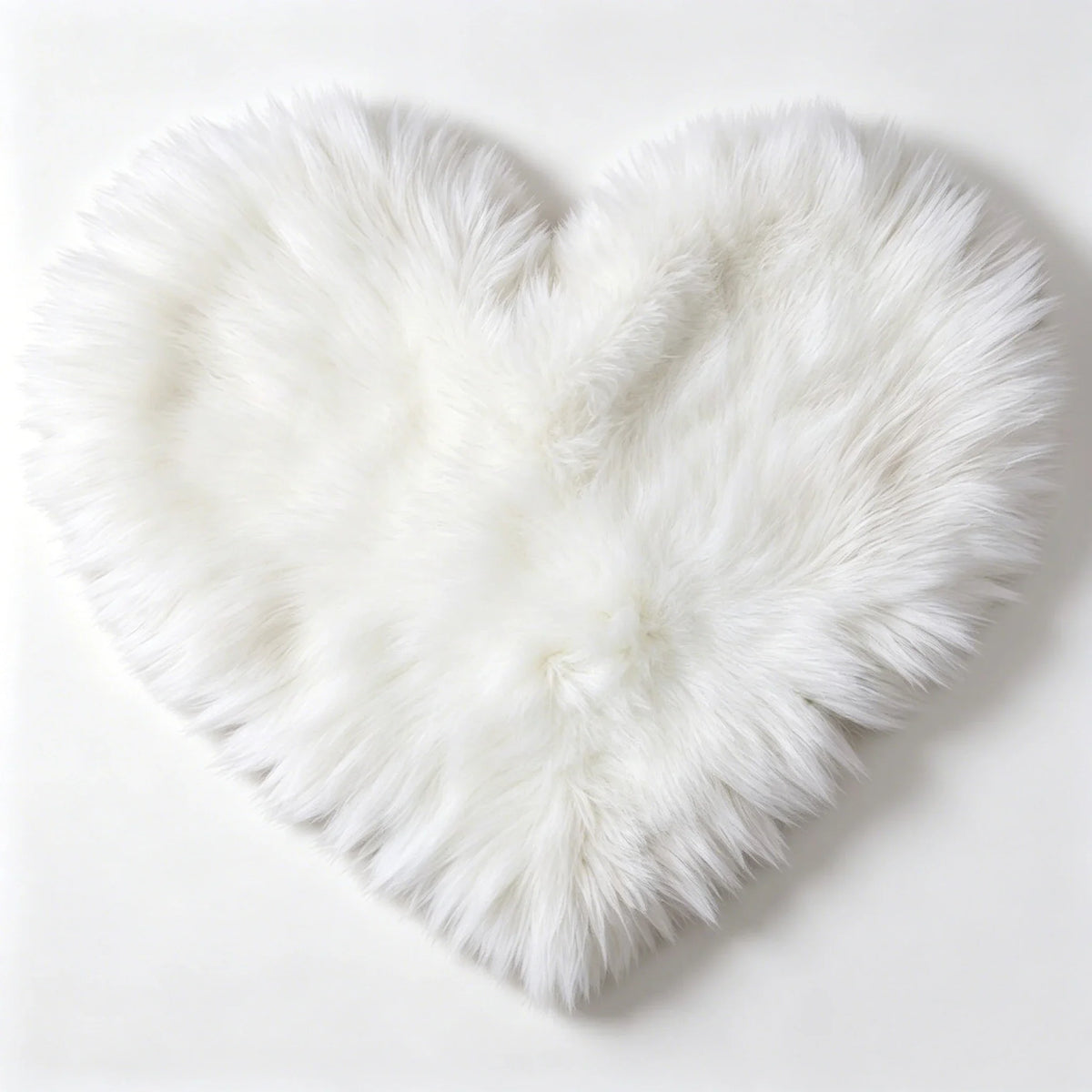 Ylsteed Heart-Shaped Faux Fur Baby Blanket - Soft Newborn Photography Prop & Photo Shoot Background Mat