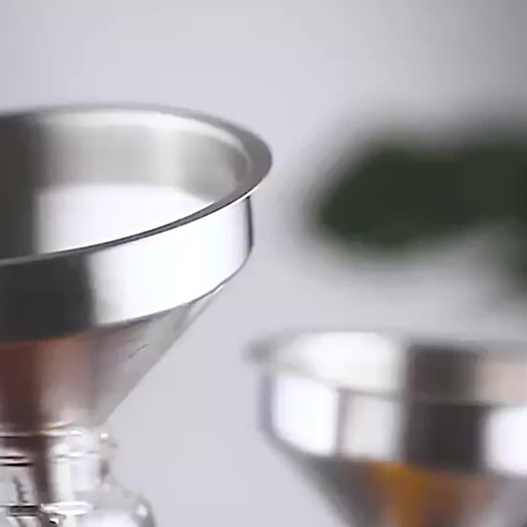 Large 304 Stainless Steel Funnel - Easy Oil Strainer with Filter Screen, Leak-Resistant Kitchen Essential for Cooking and Baking - Eid Al-Adha Mubarak Gift Idea
