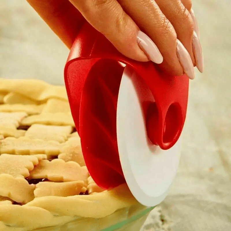 Deluxe Pastry Lattice Cutter Tool - Plastic Rolling Pin Wheel for Easy DIY Cake Decorating and Embossing - Essential Kitchen Gadget for Home Bakers