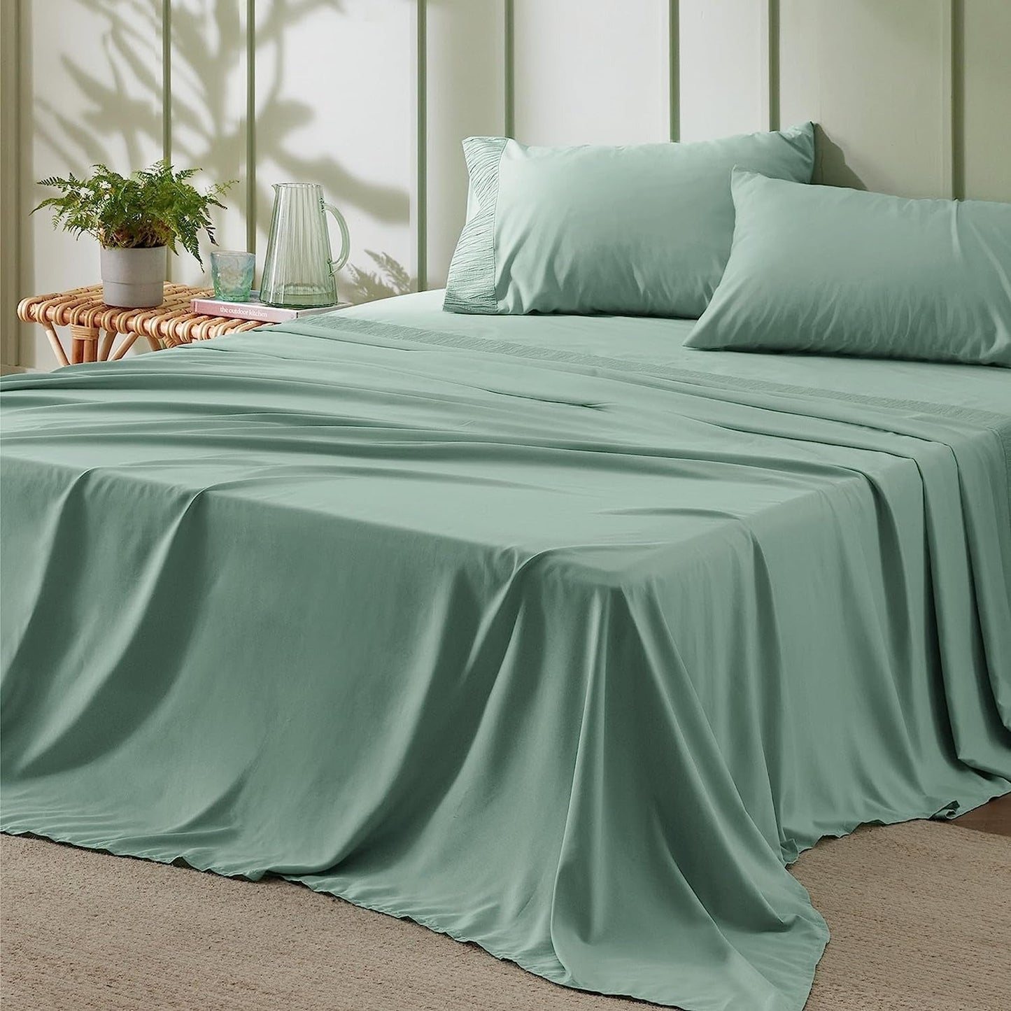 4 Piece Luxurious Microfiber Sheet Set – 14" Deep Pocket, Pinch Pleat Design, Shrink and Fade Resistant, Soft and Comfortable Bedding with Pillowcase, Flat and Fitted Sheets, All-Season Dorm Bedding