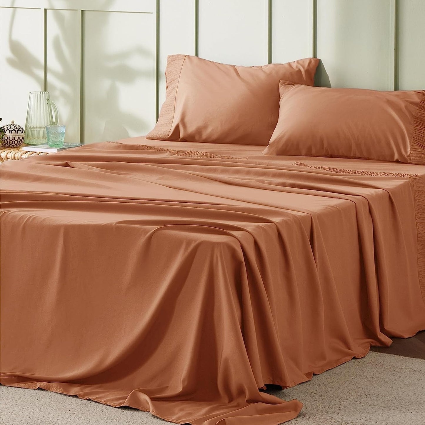 4 Piece Luxurious Microfiber Sheet Set – 14" Deep Pocket, Pinch Pleat Design, Shrink and Fade Resistant, Soft and Comfortable Bedding with Pillowcase, Flat and Fitted Sheets, All-Season Dorm Bedding