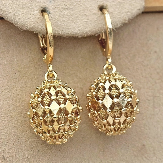 Vintage Metal Hand-Engraved Pattern Hoop Earrings - Classic Women's Gold-Plated Hook Drop Earrings
