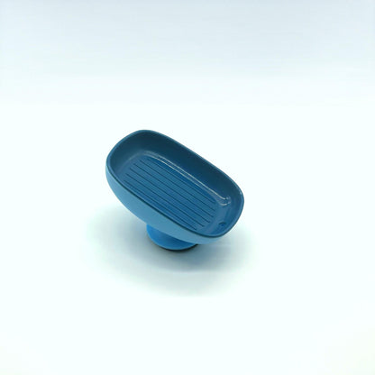 Wall-Mounted Soap Dish with Adjustable Angle - Punch-Free, Suction Cup Installation, Oval Plastic Holder with Drainage for Bathroom