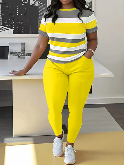 Plus Size Women's Casual Lash Set - Crew Neck Short Sleeve Top and Pocket Pants - Medium Stretch, Random Print, Machine Washable - Daily and Casual Outfit