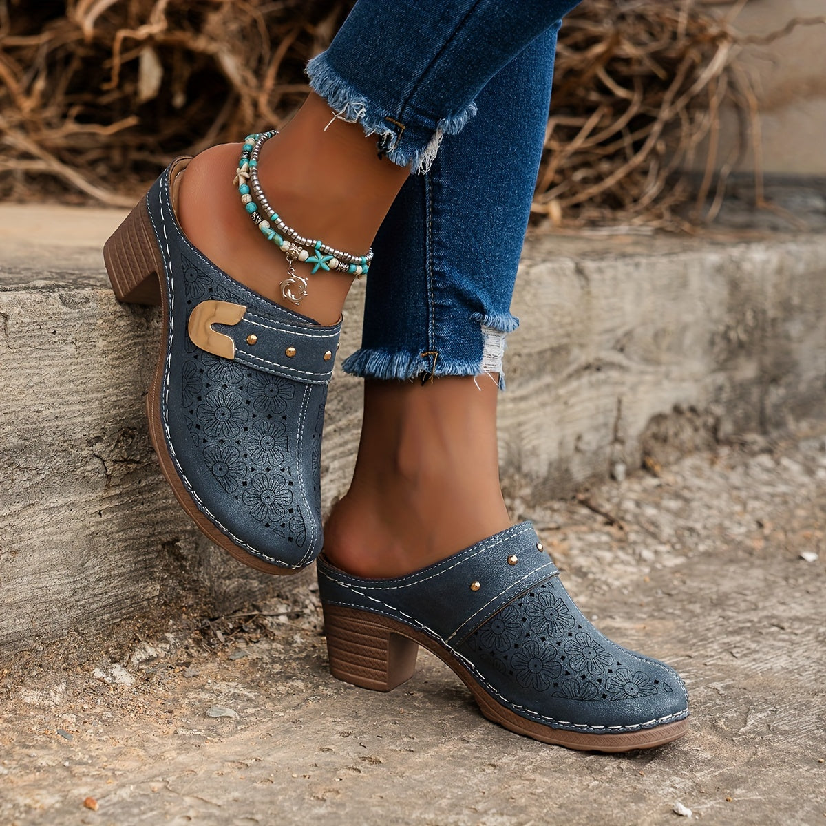 Women's Floral Pattern Slip-On Clogs with Chunky Heel - Closed Toe Soft Sole Walking Shoes