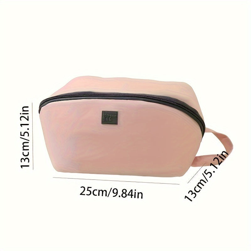 Essential Travel Companion Bag - Spacious, Lightweight, Dustproof Underwear Organizer with Zipper Closure - Ideal for Minimalist Adventurers
