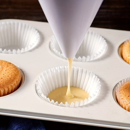 Handheld Cream Funnel - Multifunctional Cake and Chocolate Dispenser, Adjustable Batter Dispenser, Candy Bar Funnel for Baking and Cake Decoration, Ideal for Restaurants, Food Trucks, and Bakeries