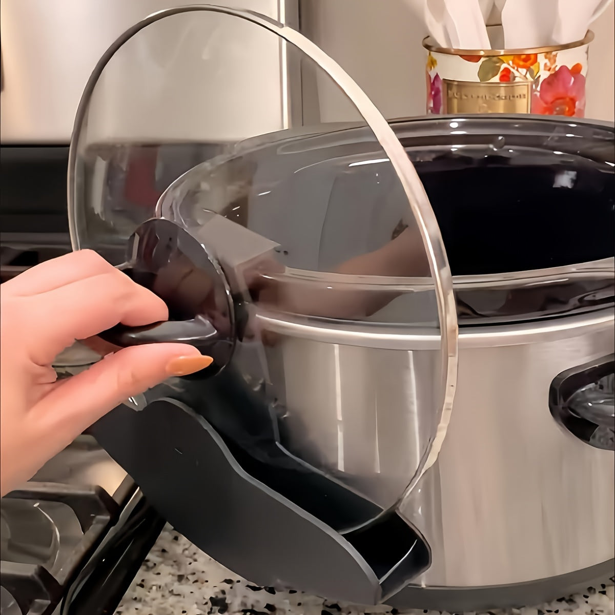 Slow Cooker Pot Lid Organizer – Hands-Free Storage Rack for Stew Pots and Crocks, Kitchen Lid Holder to Keep Countertops Clean and Tidy