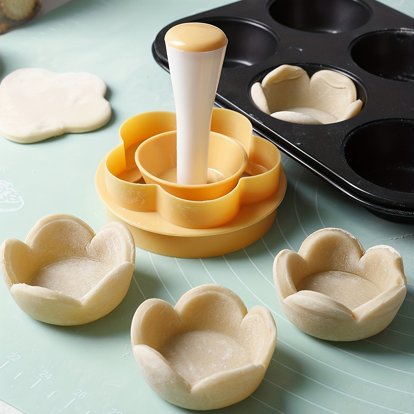 Buy 1 Get 1 Free - Flower-Shaped Pastry Cutter and Tart Tamper Set (2 pcs) - Premium Baking Tools for Tarts, Cookies, and Biscuits