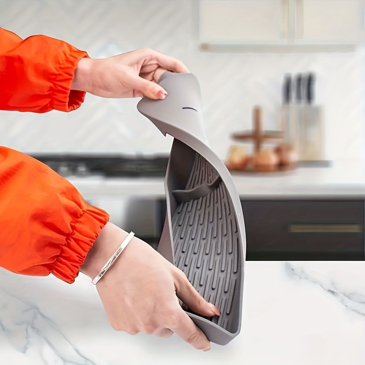 Multifunctional Silicone Storage Board - Heat Insulation, Non-Slip, Space-Saving Design | Oven Rack, Stove Rack, Kitchen Countertop, Seasoning Tray, Tea Tray, Camping & BBQ Supplies - Durable, Easy to Clean