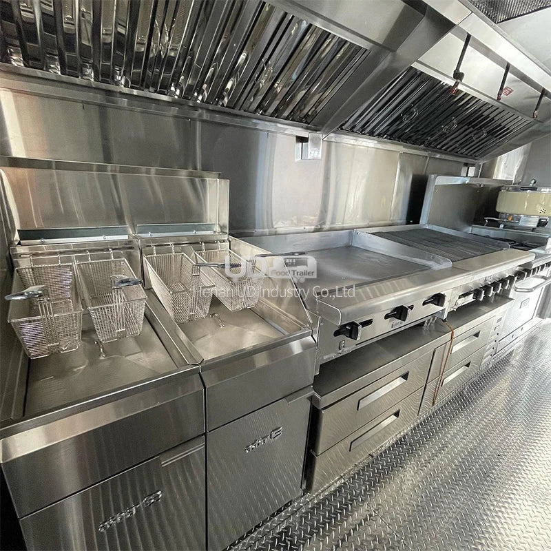 Mobile Fast Food Trailer – Fully Equipped Enclosed BBQ Vending Cart & Restaurant Food Truck with Full Kitchen