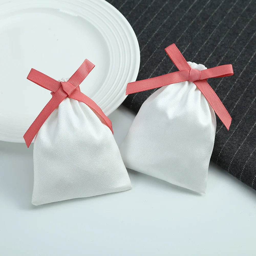 10pcs White Flannel Velvet Drawstring Gift Bags – Jewelry Pouches for Wedding, Travel, DIY Bracelets & Ring Packaging