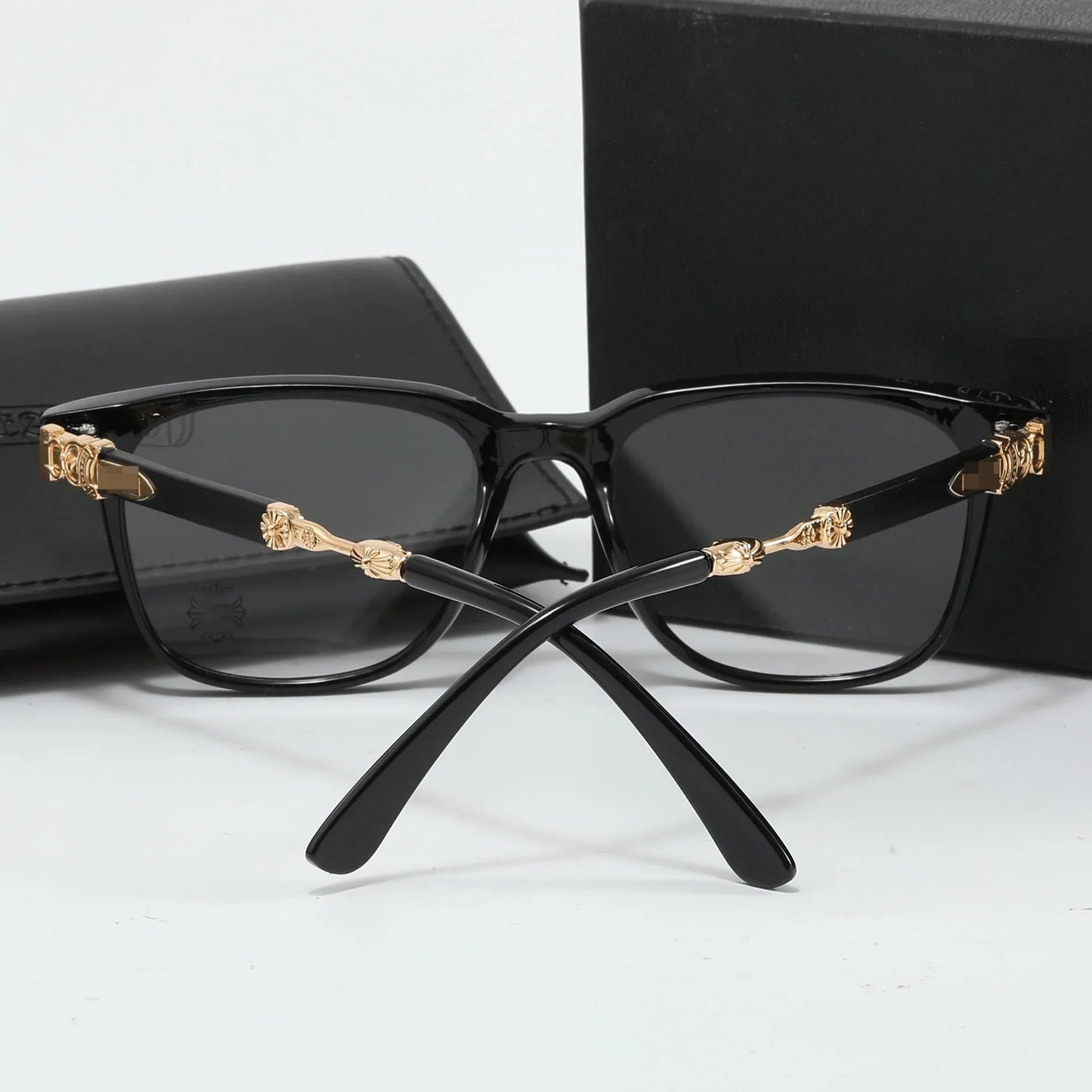 O-Q CLUB Reading Glasses for Men & Women – Optical Lenses with Prescription, Stylish Eyeglass Frames & Sunglasses
