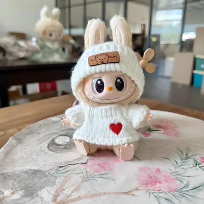Labubu Doll Outfit Set – 17cm Bear Label Hat & Love Sweater, Cute Little Clothes for Decoration