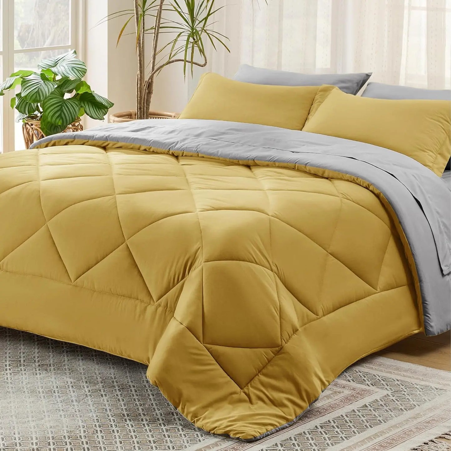 Bedsure Reversible Comforter Set – Queen Bed-in-a-Bag with Sheets & Pillowcases, Twin to King Size