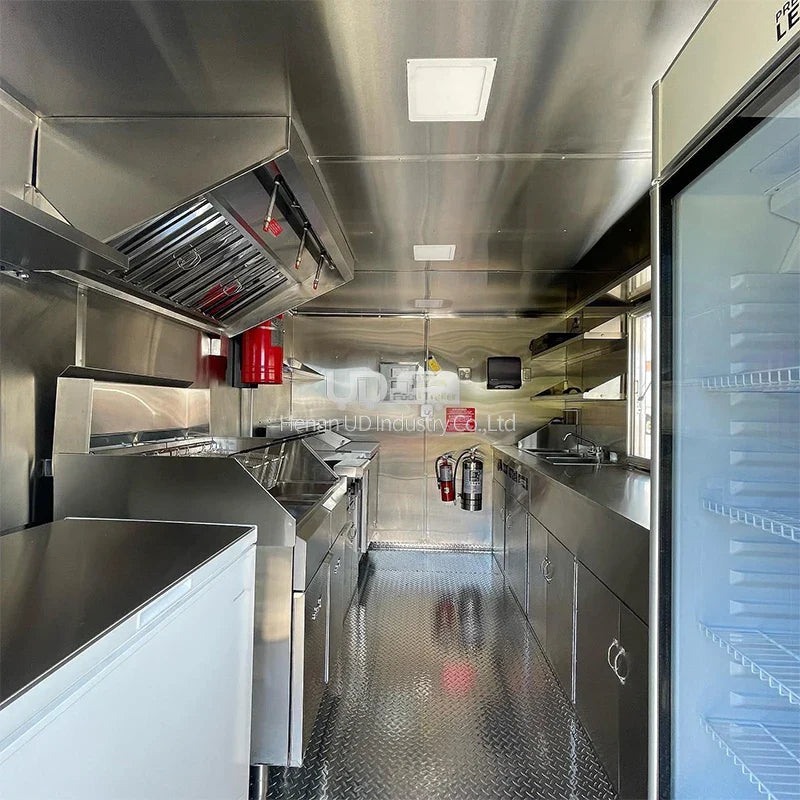 Mobile Fast Food Trailer – Fully Equipped Enclosed BBQ Vending Cart & Restaurant Food Truck with Full Kitchen