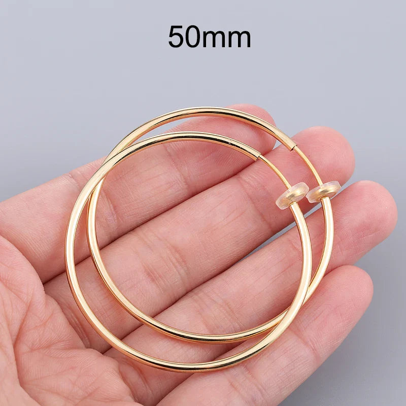 Unisex Ear Cuff Clip-On Hoop Earrings – No Piercing Required, Non-Hole Fake Earrings for Men & Women 2025 Trend