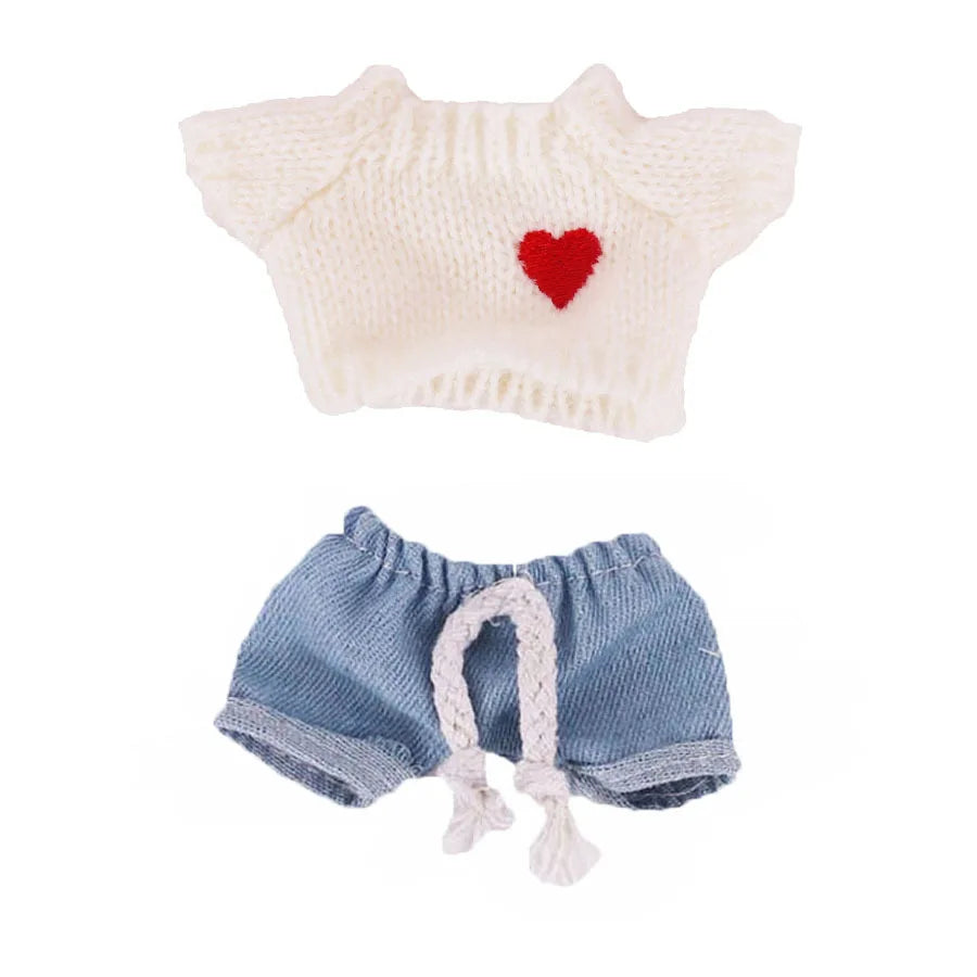 Labubu Doll Outfit Set – 17cm Bear Label Hat & Love Sweater, Cute Little Clothes for Decoration