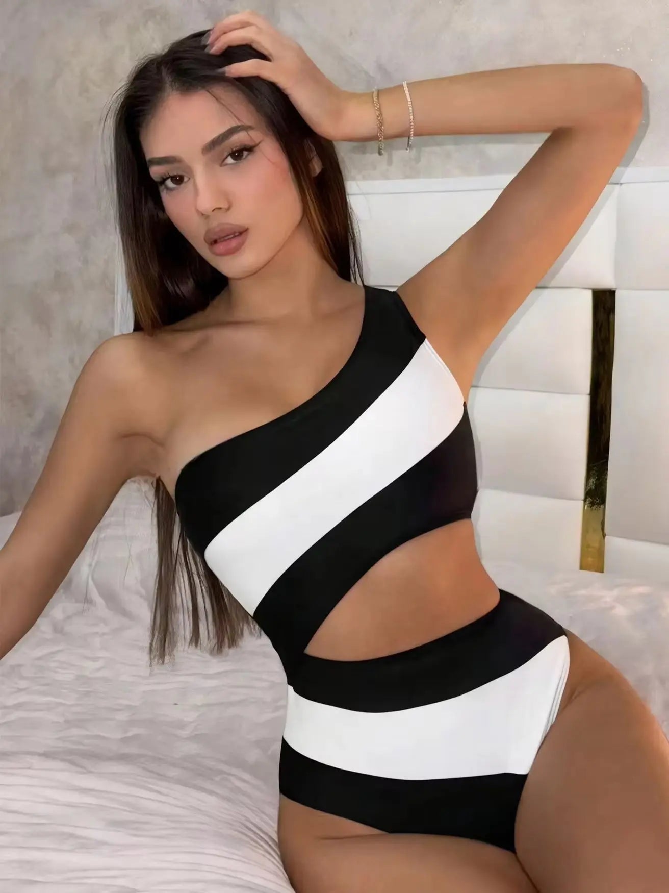 Sexy One Shoulder One Piece Swimsuit - Women's Bodysuit Beachwear Pool Bathing Suit Jumpsuit Outfit