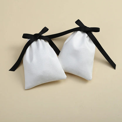 10pcs White Flannel Velvet Drawstring Gift Bags – Jewelry Pouches for Wedding, Travel, DIY Bracelets & Ring Packaging