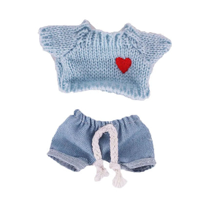 Labubu Doll Outfit Set – 17cm Bear Label Hat & Love Sweater, Cute Little Clothes for Decoration