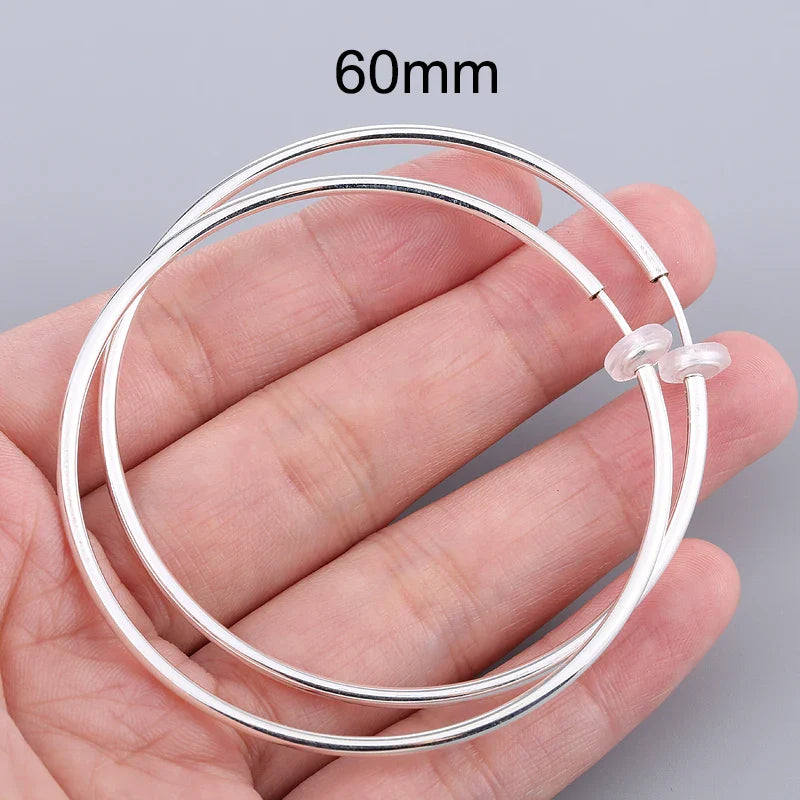 Unisex Ear Cuff Clip-On Hoop Earrings – No Piercing Required, Non-Hole Fake Earrings for Men & Women 2025 Trend