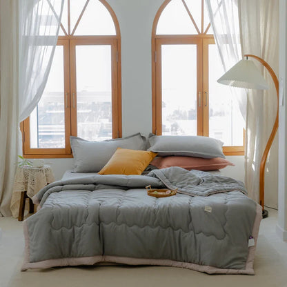 2024 Japanese Cotton-Polyester Summer Quilt – Lightweight, Washable, Skin-Friendly Solid Color Quilt