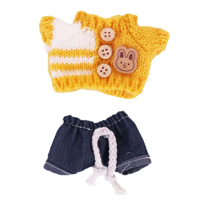 Labubu Doll Outfit Set – 17cm Bear Label Hat & Love Sweater, Cute Little Clothes for Decoration