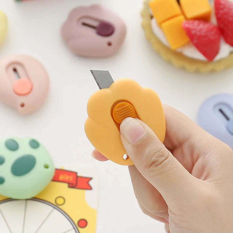 Cute Cartoon Cat Claw Retractable Paper Cutter - Utility Knife for School, Office, Home Stationery