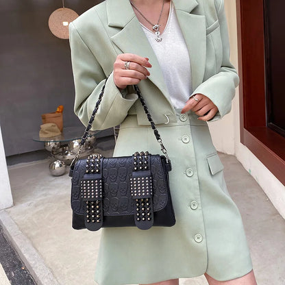 Vintage Skull Rivet PU Leather Shoulder Bag — Women’s Black Crossbody Flap Messenger Handbag