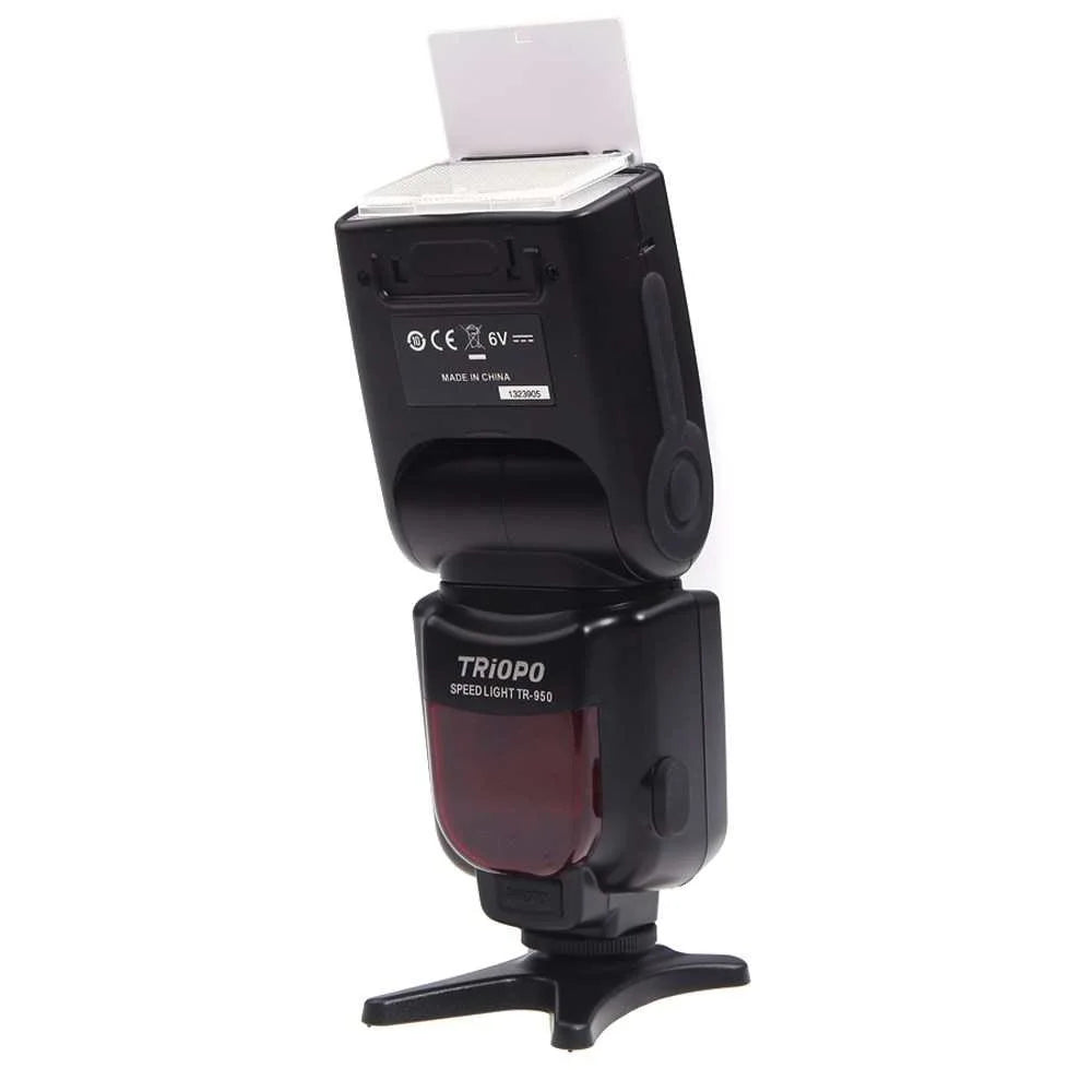 Triopo TR-950 Universal Camera Flash – Compatible with Canon, Nikon, Fujifilm, Olympus DSLR Models