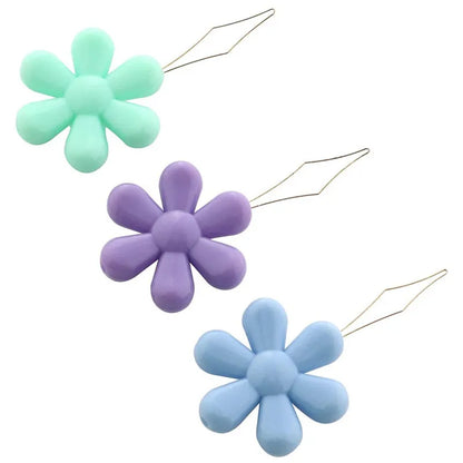 10/20Pcs Easy Sewing Needle Threader – Flower Shape Thread Guide Tool for Garment Needlework in Random Colors